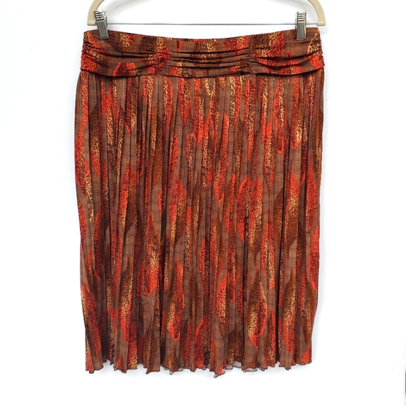 NWOT Pleated Midi/Mini Knee Skirt Size Large - Picture 9 of 16